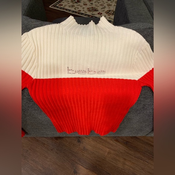 Bebe Two Tone Sweater Gently Used - Picture 2 of 4